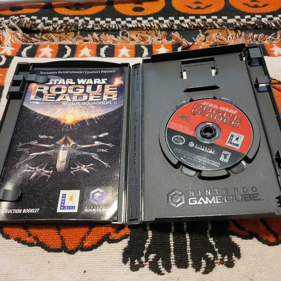 Star Wars Rogue Leader Rogue Squadron 2 and Revel Strike Rogue Squadron 3 - Picture 5 of 6